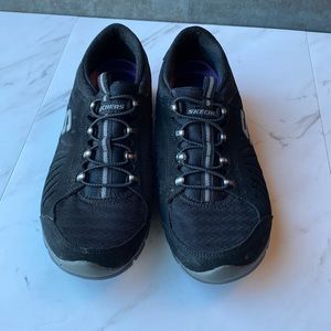 Skechers womens 6.5 flex black